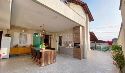 Casa de 4 quartos no Bairro Alípio de Melo