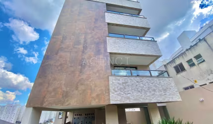 Apartamento de 2 quartos com suíte no bairro Paquetá