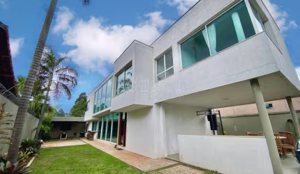 Casa de 3 quartos com suíte no bairro Vale do Sol