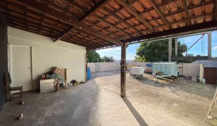 Lote  no bairro Camargos