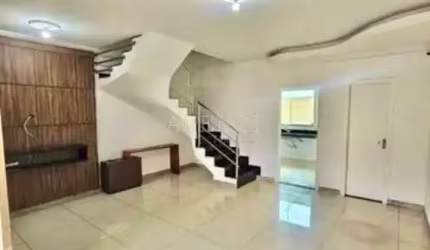 Casa de 3 quartos com suíte no bairro Cabral