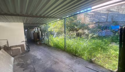 Terreno de 360m², Bairro Camargos