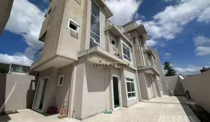 Sobrado com 3 dormitórios à venda, 110 m² por R$ 749.900,00 - Boqueirão - Curitiba/PR