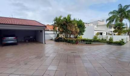 Casa com 4 dormitórios à venda, 267 m² por R$ 2.799.000,00 - Uberaba - Curitiba/PR