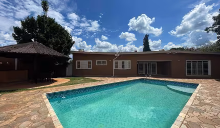 Casa com 4 dormitórios para alugar, 435 m² por R$ 5.780/mês - Jardim Recreio - Ribeirão Preto/SP