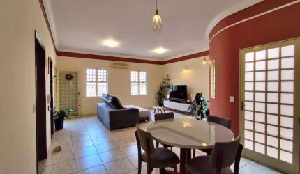 Casa com 3 dormitórios à venda, 153 m² por R$ 579.000 - Residencial e Comercial Palmares - Ribeirão Preto/SP