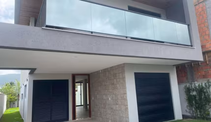 Casa com 3 quartos à venda na Rua Mário Avancini, 20, Lagoa da Conceição, Florianópolis, 220 m2 por R$ 2.500.000