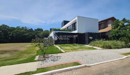 Casa em condomínio fechado com 4 quartos à venda na Rodovia Baldicero Filomeno, 3633, Ribeirão da Ilha, Florianópolis, 322 m2 por R$ 2.990.000