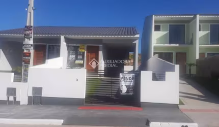 Casa com 3 quartos à venda na Osmar Cassemiro De Souza, 14, Sertão do Maruim, São José, 100 m2 por R$ 455.500