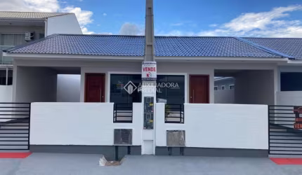 Casa com 3 quartos à venda na Rua Joaquim José Meurer, 4, Forquilhas, São José, 92 m2 por R$ 460.000