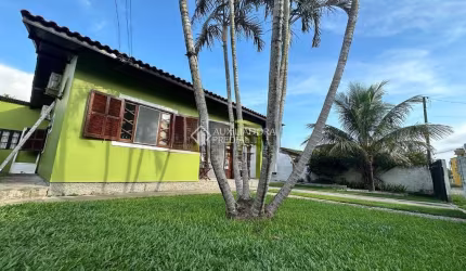 Casa com 4 quartos à venda na Servidão Irineu Noé da Silva, 74, Ribeirão da Ilha, Florianópolis, 280 m2 por R$ 639.000