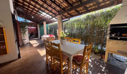 Casa com 4 quartos à venda na Rua Pau de Canela, 808, Rio Tavares, Florianópolis, 95 m2 por R$ 1.600.000