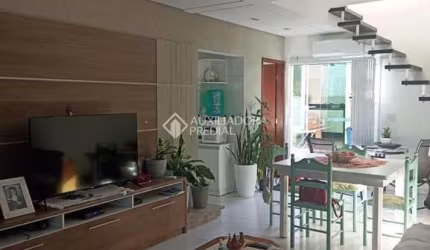 Casa com 3 quartos à venda na João Pereira, 179, Cachoeira do Bom Jesus, Florianópolis, 80 m2 por R$ 595.000