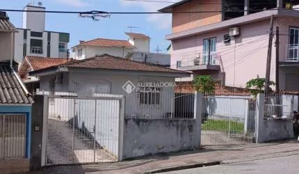 Casa com 1 quarto à venda na Rua Otto Júlio Malina, 1647, Ipiranga, São José, 337 m2 por R$ 2.400.000