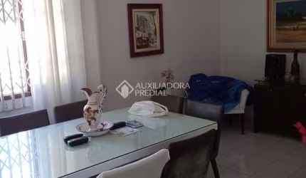 Casa com 3 quartos à venda na Rua Antônio Domingos de Souza, 545, Carianos, Florianópolis, 130 m2 por R$ 990.000