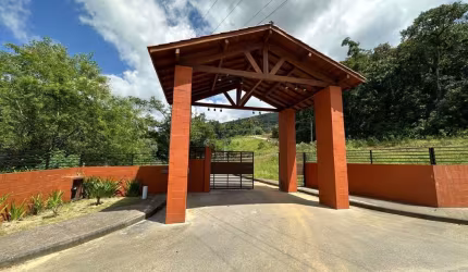 Terreno em condomínio fechado à venda na Rua 4 de Dezembro, 3110, Centro, Antônio Carlos, 407 m2 por R$ 195.000