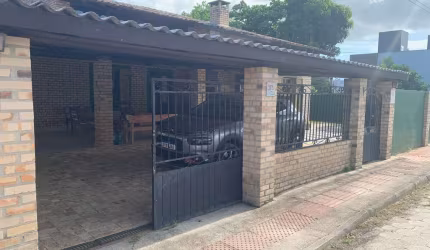Casa com 3 quartos à venda na Servidão Revoar das Perdizes, 513, Campeche, Florianópolis, 168 m2 por R$ 2.280.000