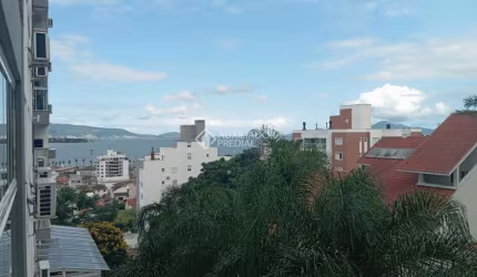 Apartamento com 3 quartos à venda na Rua Alcides S Coelho, 390, Praia Comprida, São José, 79 m2 por R$ 670.000