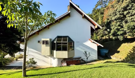 Casa em condomínio fechado com 4 quartos à venda na Rua Adolfo Gonçalves de Aguiar, 514, Itacorubi, Florianópolis, 358 m2 por R$ 3.980.000