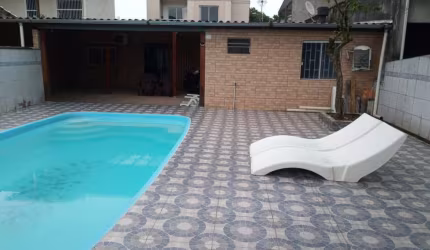 Casa com 2 quartos à venda na Rua Veneza, 274, Passa Vinte, Palhoça, 45 m2 por R$ 580.000
