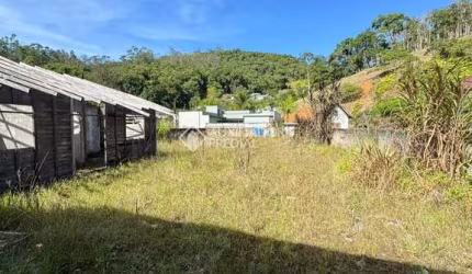 Terreno à venda na Vidalina Cunha Ramos, 09, Centro, São Pedro de Alcântara, 1086 m2 por R$ 600.000