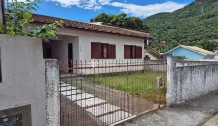 Casa com 2 quartos à venda na Servidão Paulo Apolinário da Natividade, 119, Ribeirão da Ilha, Florianópolis, 112 m2 por R$ 720.000