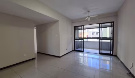 Apartamento com 3 quartos para alugar na Rua Rodrigues Dórea, Armação, Salvador por R$ 3.000