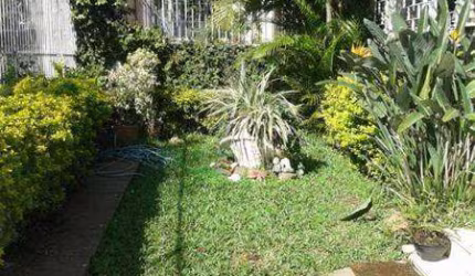 Vendo casa térrea próximo ao Shopping Iguatemi e Hospital Banco de Olhos