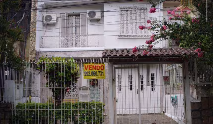 Casa residencial e ou comercial a poucos metros da Benjamin Constant em Porto Alegre