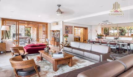 vista, natureza, design e localização.Vendo casa no Bairro Vila Assunção, casa com 900,00 m² em terreno de 1.600 m²