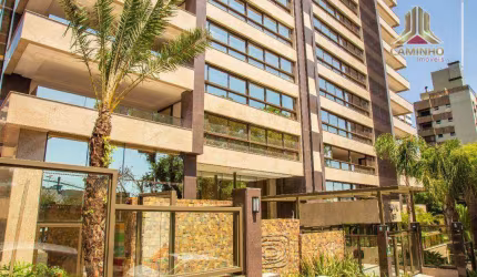 Apartamento de três suítes e quatro vagas no Royal Mont Serrat, Construção Rio Novo