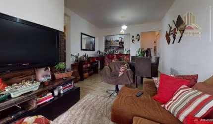 Vendo apartamento de três dormitórios, suíte e vaga de garagem