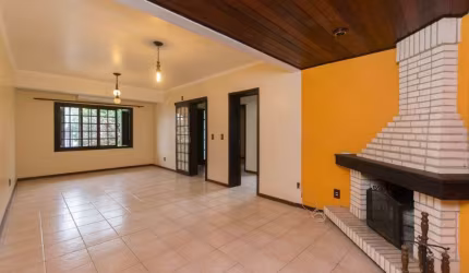 Vendo casa próximo ao calçadão de Ipanema, orla do Guaíba em Porto Alegre