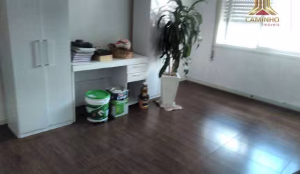 Vendo apartamento de dois dormitórios e dependência em Canoas RS
