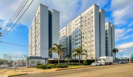 Vendo apartamento de três dormitórios, com suíte, elevador e garagem, bairro Passo das Pedras em Porto Alegre
