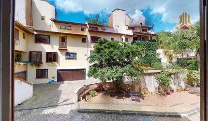 Vendo casa, estilo sobrado, no condomínio Saint Laurent , imediações Unisinos em Porto Alegre