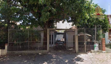 Vendo terreno com casa imediaçoes Assis Brasil em Porto Alegre