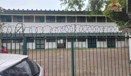 Vendo prédio comercial, com duas frentes, no Bairro Anchieta, acesso direto a Auto Estrada Free Way.