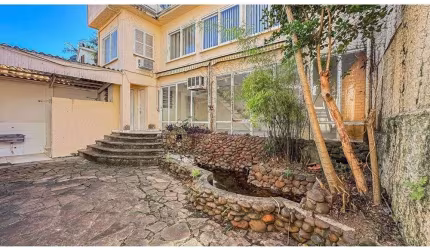 PS 240 Casa 612481058-15