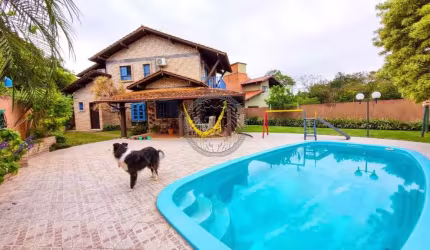 Casa com 3 quartos à venda no Campeche, Florianópolis  por R$ 2.700.000