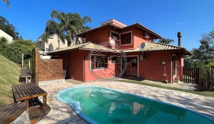 Casa em condomínio fechado com 4 quartos à venda no Rio Tavares, Florianópolis , 194 m2 por R$ 2.950.000