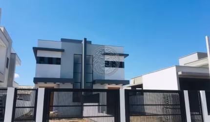 Casa com 3 quartos à venda no Carianos, Florianópolis  por R$ 980.000