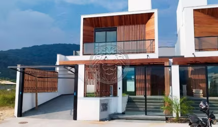 Casa com 3 quartos à venda no Rio Tavares, Florianópolis , 195 m2 por R$ 1.650.000