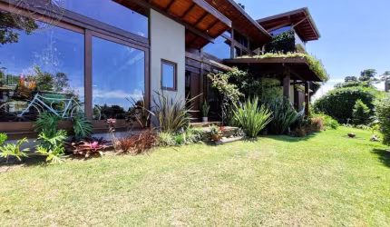 Casa em condomínio fechado com 3 quartos à venda no Rio Tavares, Florianópolis  por R$ 4.800.000