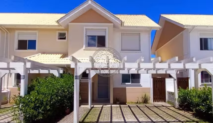 Casa em condomínio fechado com 3 quartos à venda no Morro das Pedras, Florianópolis  por R$ 1.349.000
