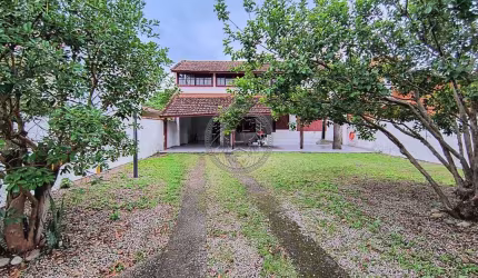 Casa com 2 quartos à venda no Campeche, Florianópolis  por R$ 860.000