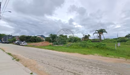Terreno à venda no Campeche, Florianópolis  por R$ 2.150.000