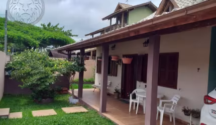 Casa com 4 quartos à venda no Rio Tavares, Florianópolis  por R$ 2.300.000
