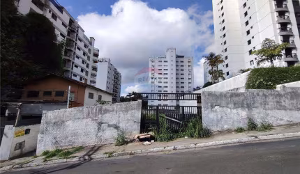 GRANDE OPORTUNIDADE, terreno de 1.086 m², ideal para projetos residências de alto padrão, com localização privilegiada na região do Morumbi