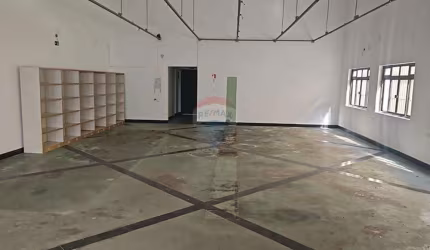 Ponto Comercial 300m² Pé Direito Duplo / Próximo Rua Oratório